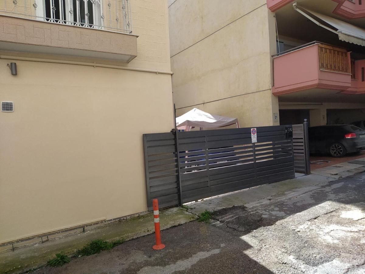 Εirene Room Chalkida Bagian luar foto