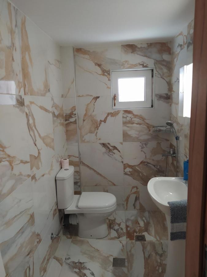 Εirene Room Chalkida Bagian luar foto