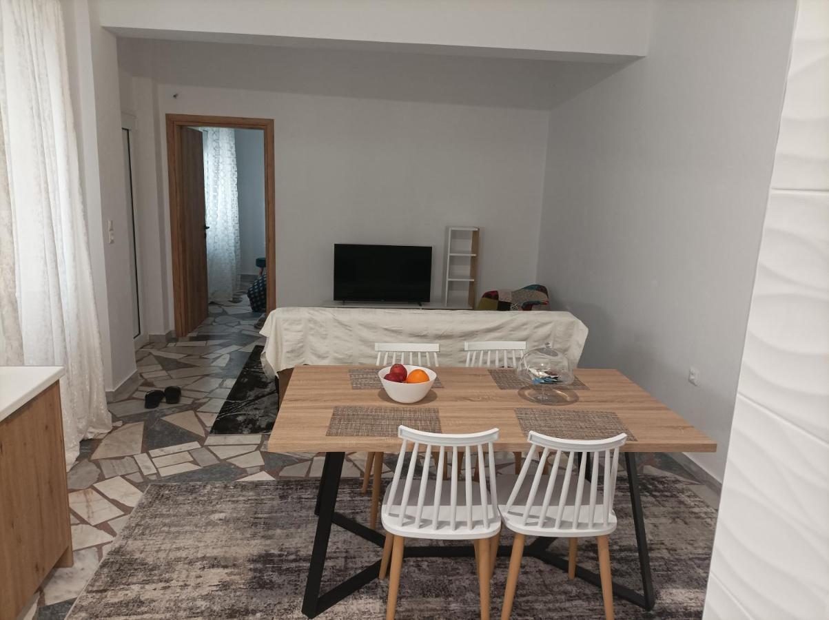 Εirene Room Chalkida Bagian luar foto