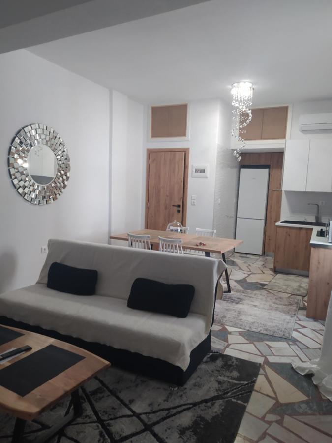 Εirene Room Chalkida Bagian luar foto